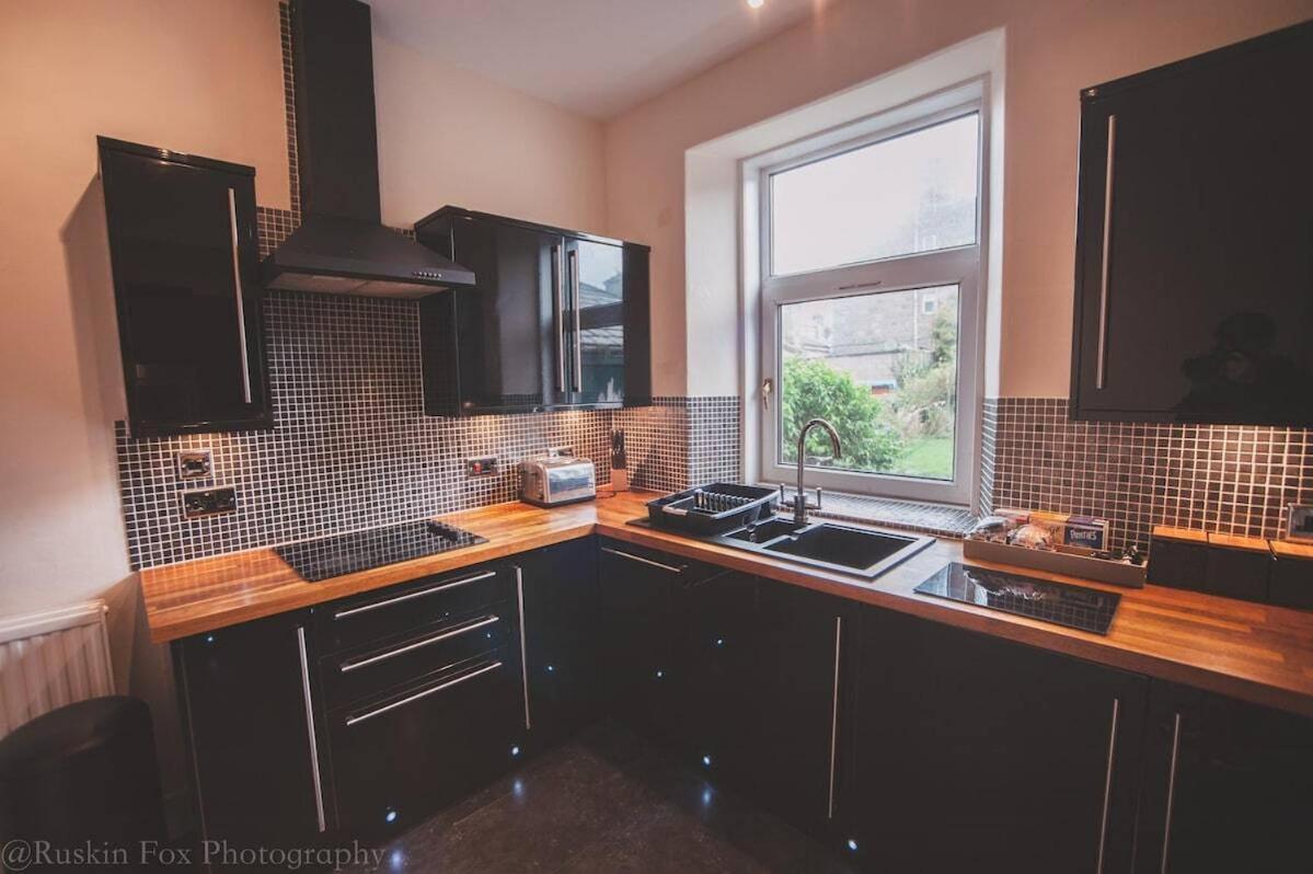 Stylish And Spacious Two Bed In Aberdeen'S West End Экстерьер фото